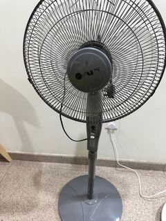 (Category: ) located in . Submitted by oilymummy (Listing ID 1339488899, Image 1). Description: .