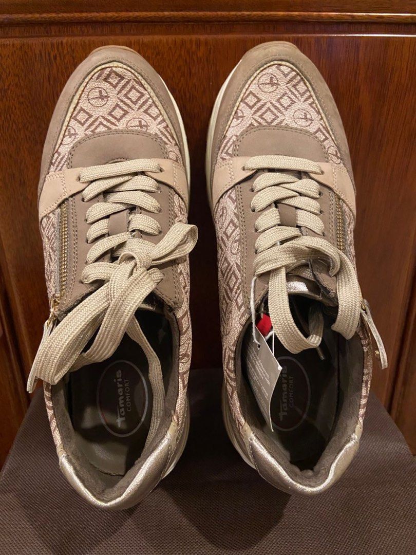 Tamaris sneaker (Category: Sneakers) located in Kuala Lumpur. Submitted by ilysmah (Listing ID 1339397341, Image 2). Description: .