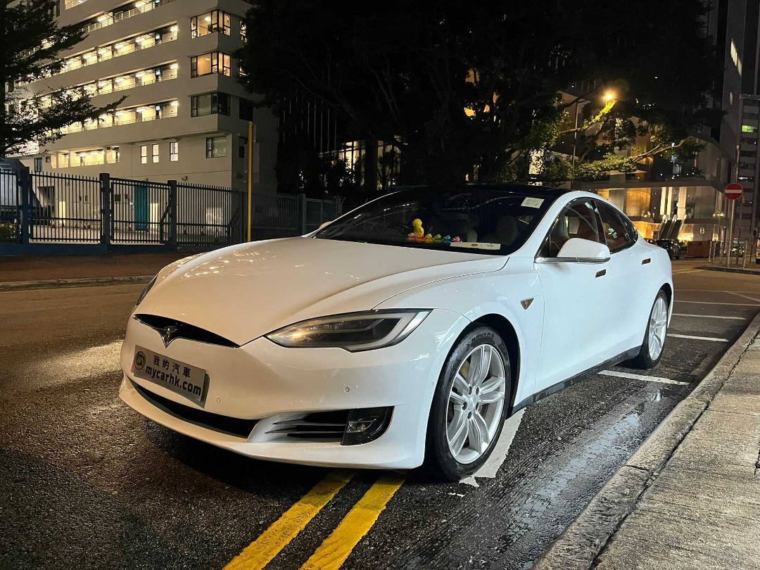 Tesla MODEL S Auto498290090197667845