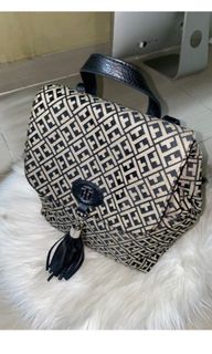 (Kategori: ) berada di . Dikirim oleh modis_collection07 (ID iklan 1339392316, Gambar 1). Deskripsi: .