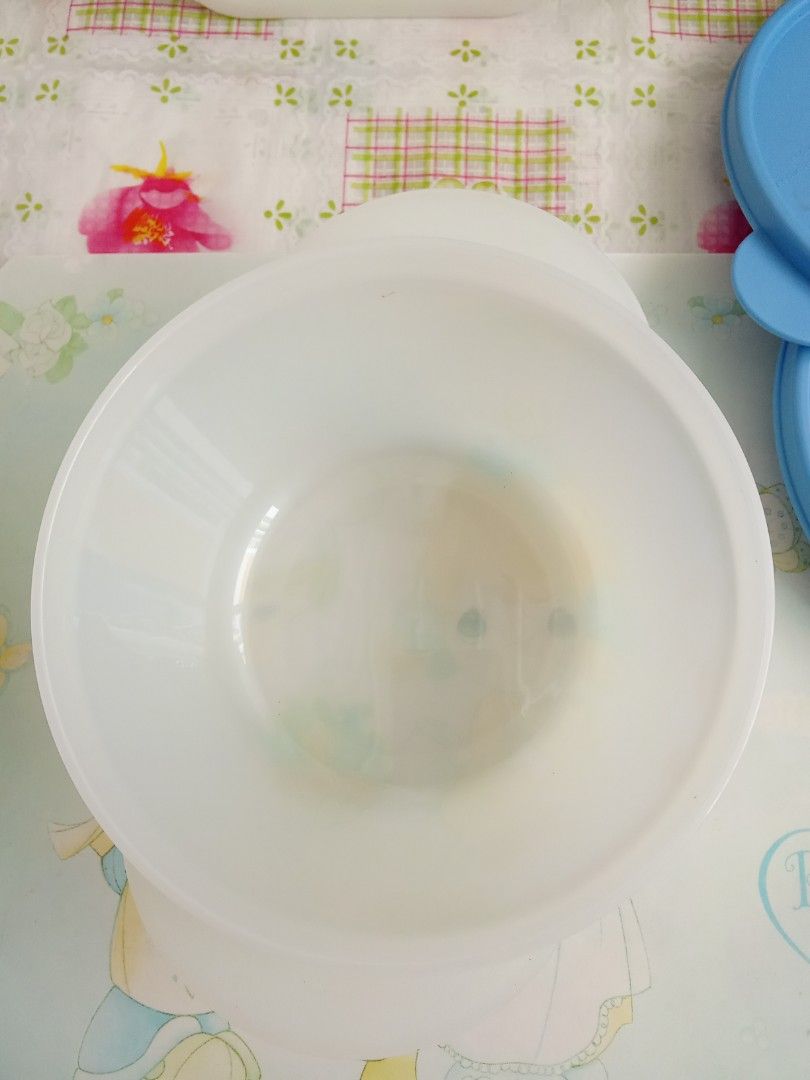Limited Edition Tupperware microwaveable Containers65074405786115116