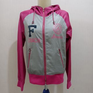 (Kategori: ) berada di . Dikirim oleh theoutfitters (ID iklan 1342823853, Gambar 1). Deskripsi: .