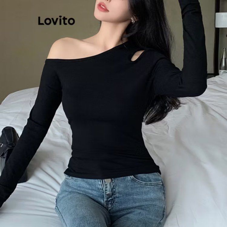 asymmetrical cut out long sleeve top (Category: Longsleeves) located in Bacoor. Submitted by krstnd_ (Listing ID 1342744456, Image 2). Description: brand new ✨ RFS - wrong size bought for/original price - ₱300 size - small (can fit up to m).