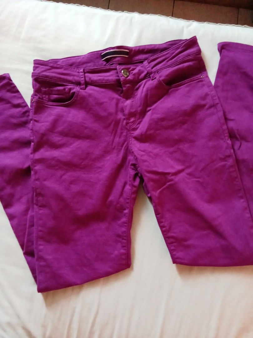 Auth Massimo Dutti jeans (Category: Jeans) located in Lapu-Lapu City. Submitted by imight (Listing ID 1342717866, Image 1). Description: pasalubong from US declutter d kac nagagamit can fit to 32-35" waistline a bit stretchy fabric darker po ung color nya n person Strictly " NO RETURN, NO EXCHANGE " Policy!!! Gcash payment only J&T courier.