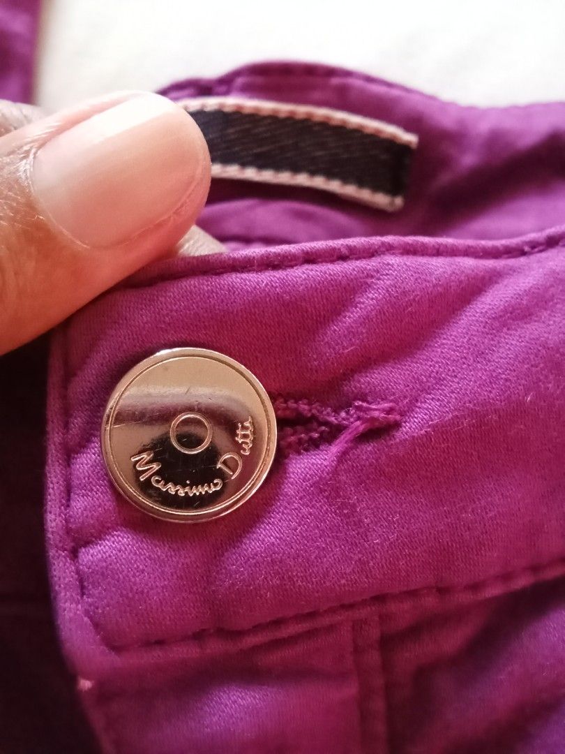 Auth Massimo Dutti jeans (Category: Jeans) located in Lapu-Lapu City. Submitted by imight (Listing ID 1342717866, Image 2). Description: pasalubong from US declutter d kac nagagamit can fit to 32-35" waistline a bit stretchy fabric darker po ung color nya n person Strictly " NO RETURN, NO EXCHANGE " Policy!!! Gcash payment only J&T courier.
