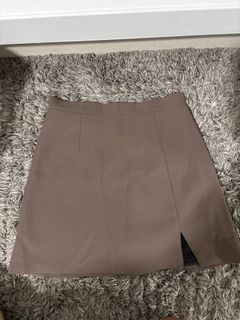 (Category: ) located in . Submitted by jskjdkdhdk (Listing ID 1342843895, Image 1). Description: .