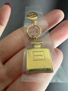 （分類：）位於 。 由 tooomuchhh 提交（商品編號 1342727923，圖片 1）。簡介： 。