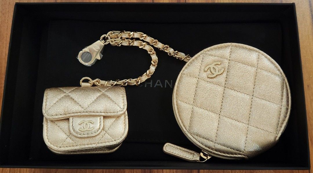シャネル 2024 VIPクリスマスギフト ミニバッグ CHANEL Charm Vip Gift 2024 Limited Edition Set of 8 and 2