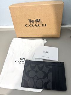 Coach Zip Card Case in Signature