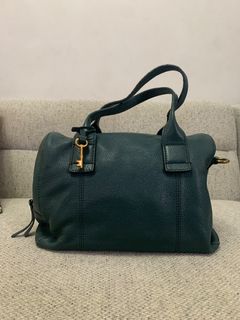 (Kategori: ) berada di . Dikirim oleh chlov (ID iklan 1342757186, Gambar 1). Deskripsi: .