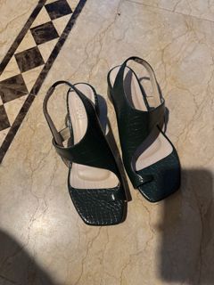 (Category: ) located in . Submitted by farawreb (Listing ID 1342786137, Image 1). Description: .