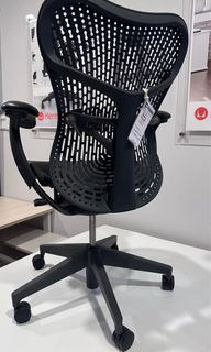 Herman miller ergonomic office chair Collection item 2