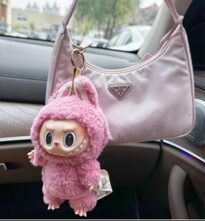 (Category: ) located in . Submitted by ilook4u (Listing ID 1342703483, Image 1). Description: .