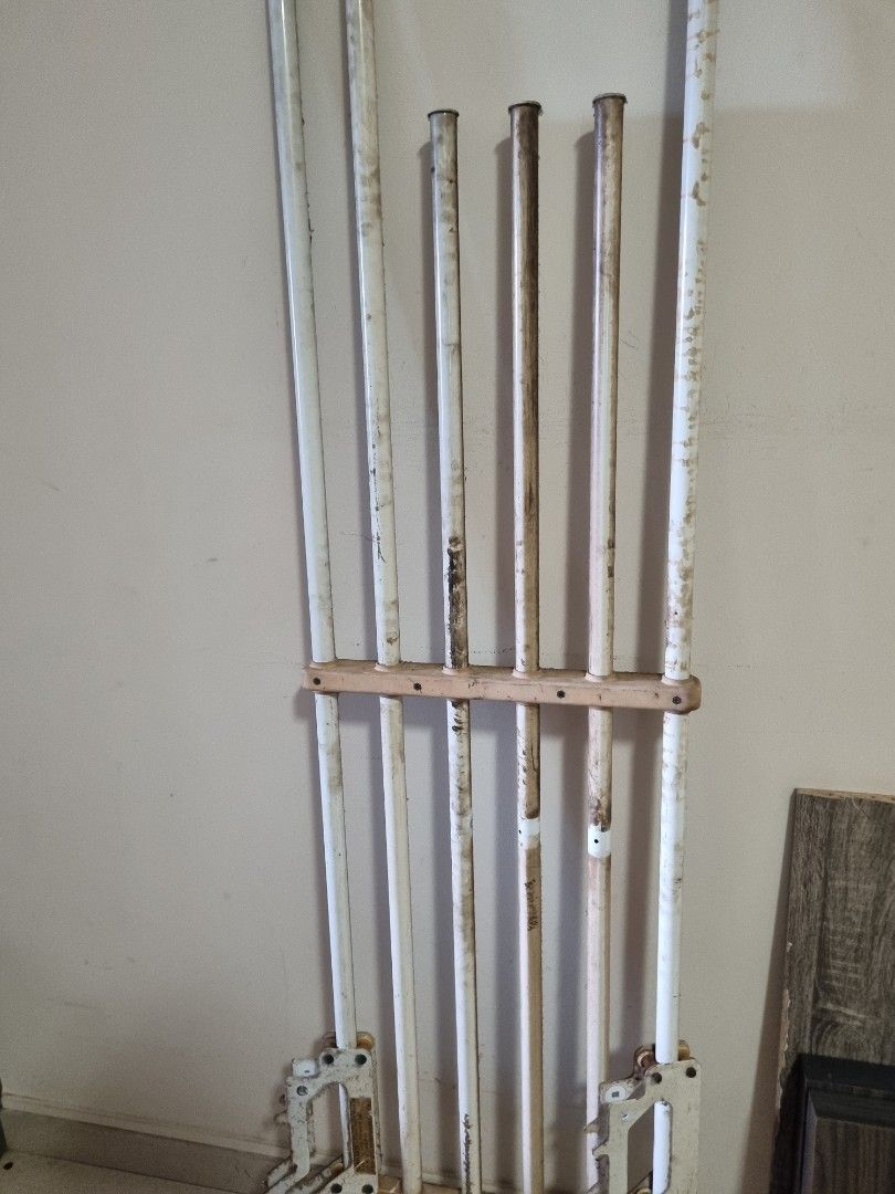 Laundry drying system (Category: Hooks & Hangers) located in Singapore. Submitted by kalpanag (Listing ID 1342755607, Image 1). Description: not used in last 10 years. it was just part of the ceiling in the condo we bought. now we took it down pls take it away if you have any use for it..