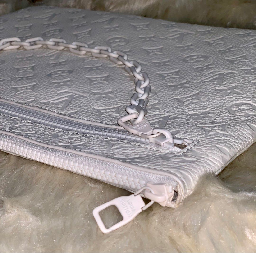 Louis Vuitton Virgil Abloh (Category: Luxury Bags & Wallets) located in Pasay City. Submitted by freniel (Listing ID 1342729751, Image 2). Description: Rfs: support sister’s cancer treatment.