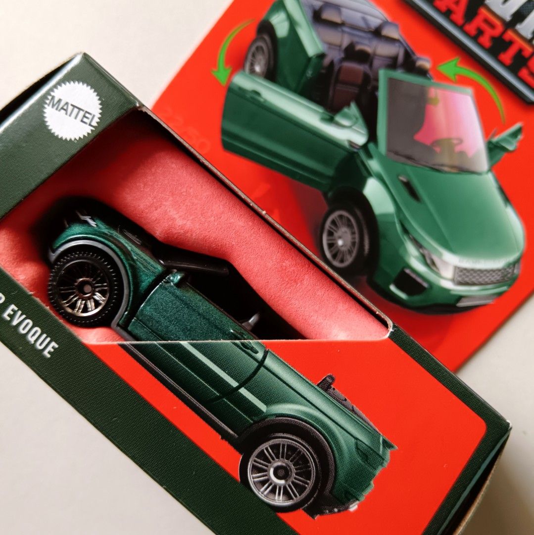 MATCHBOX MOVING PARTS 2025 Range Rover Evoque Green, Hobbies & Toys ...