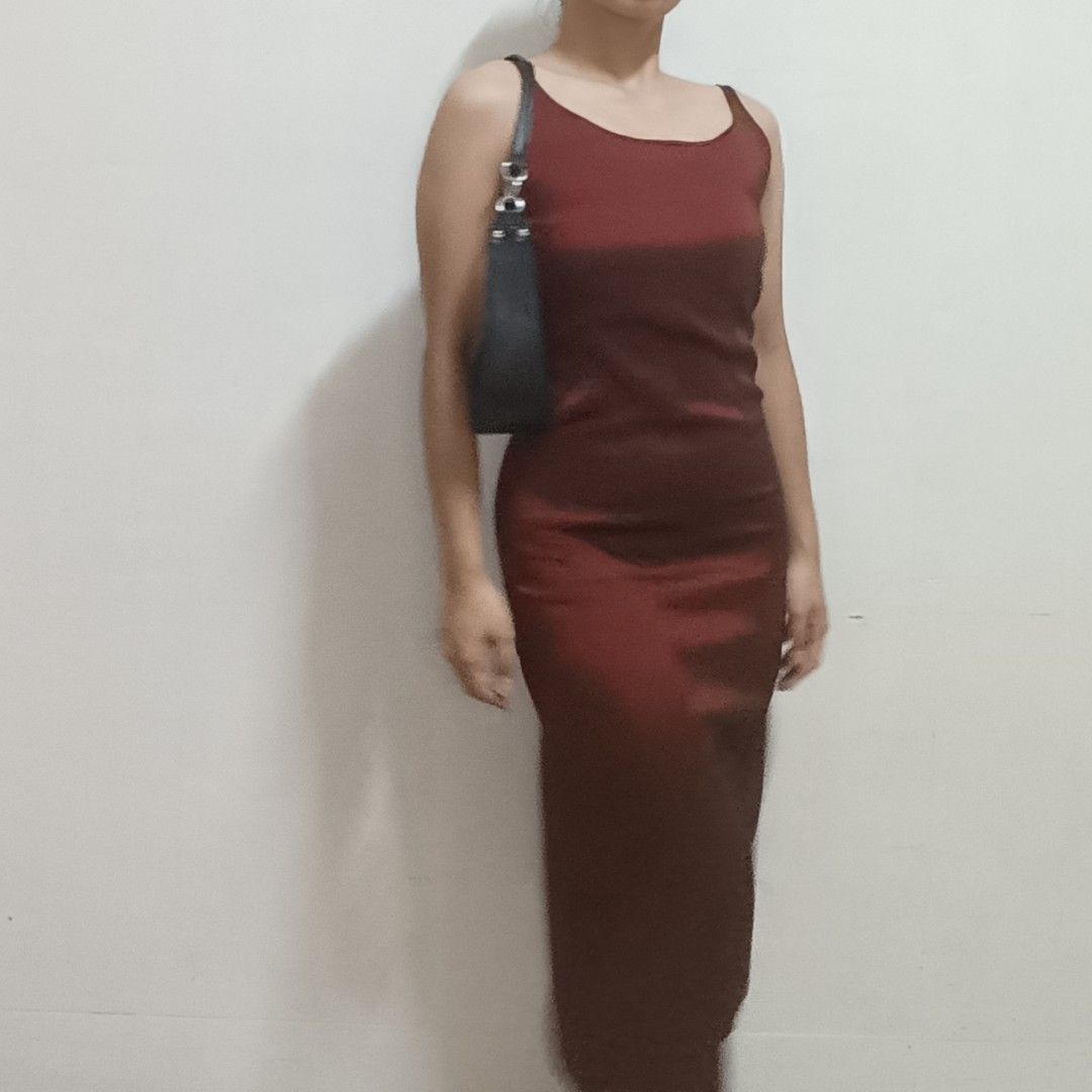 Red Satin Midi Evening Dress (Category: Dresses) located in Davao. Submitted by declutter_chiki33029 (Listing ID 1342818961, Image 3). Description: •Color: see last pic for closest hue of dress under indoor light •Has zipper on one side •Flowy skirt •Perfect for casual wear and dinner dates •Cute outfit for Christmas! • Brand unknown :( dress was a gift •SF care of buyer •Length (estimate): 43.5 inches or 3 ft 6 inches •Model Measurements: Bust 3