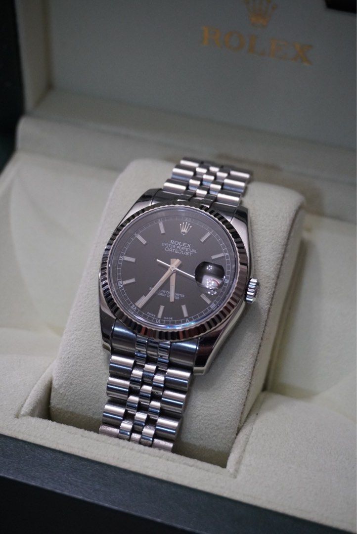 2006 Rolex Datejust 36mm (Category: Luxury Watches) located in Paranaque City. Submitted by listitwithb (Listing ID 1342749221, Image 1). Description: 36mm Datejust 116234 2006 White gold fluted bezel Super jubilee / continuous bracelet Local Ad Full set 9.5/10 condition ₱470,000.
