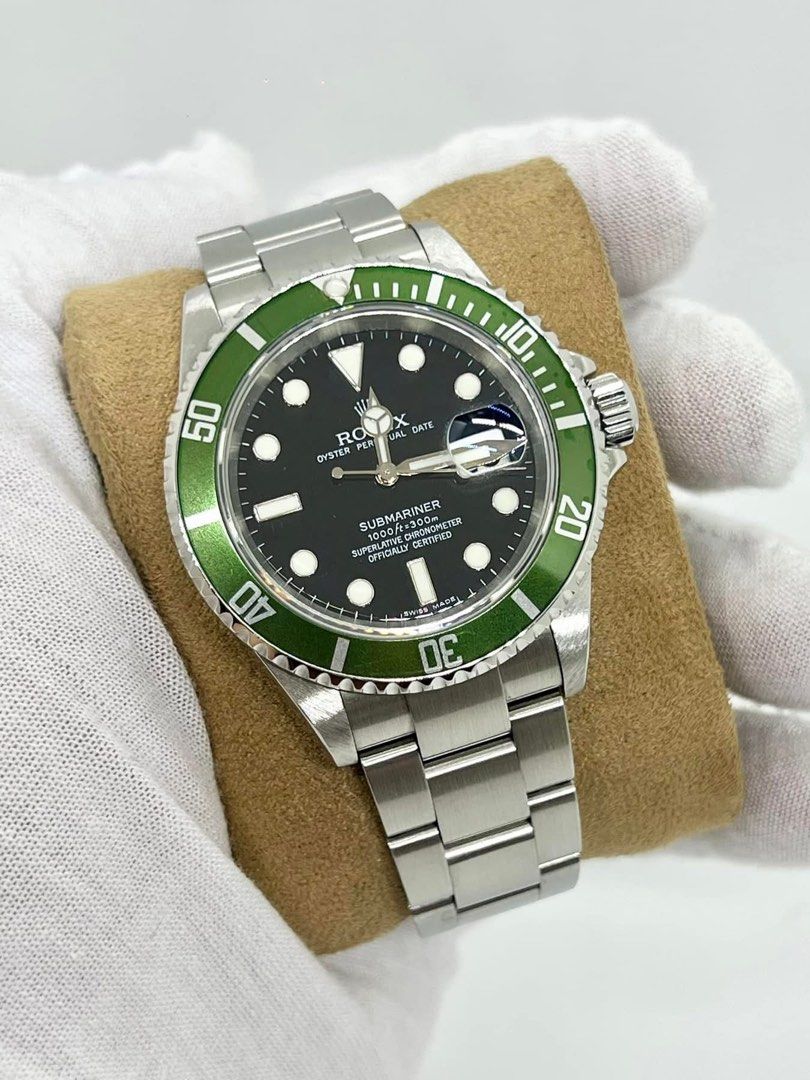 rolex kermit (Category: Luxury Watches) located in Cabanatuan. Submitted by albertgonzales27 (Listing ID 1342832542, Image 2). Description: Submariner Date Kermit 🐸 Reference 16610LV 2007 year model, Z Series 40mm case size Super luminova luminescence Laser etched sapphire glass Maxi dial indices No lug holes Rare discontinued model 9/10 pristine condition Watch and pouch only Trade offers accepted up or down P635,000 only.