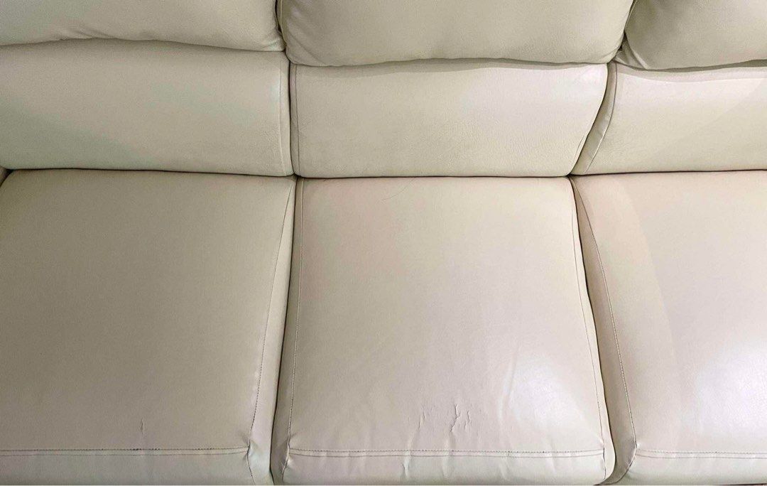 Sofa synthetic leather couch 3 seater (Category: Sofas) located in Valenzuela. Submitted by shopwithmika (Listing ID 1342718561, Image 3). Description: .