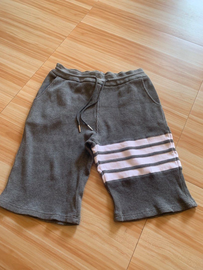 THOM BROWNE SWEAT SHORS IN WAFFLE Size 1 THOM BROWNE Striped