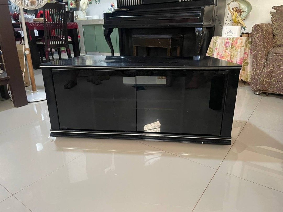 TV Console/Cabinet/Cart (Category: TV Consoles) located in Quezon City. Submitted by ughffsetx (Listing ID 1342852225, Image 1). Description: RFS: no longer needed Price is negotiable.