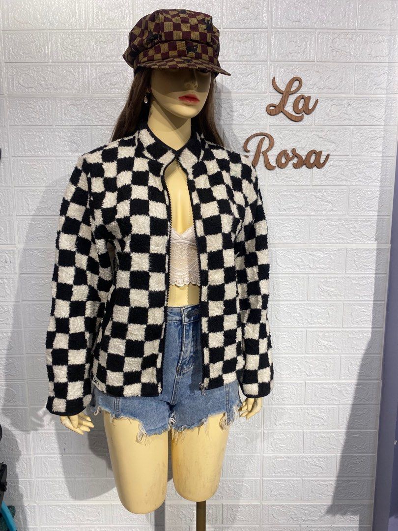 Vans Checkered Jacket (Category: Coats, Jackets and Outerwear) located in Naga. Submitted by ejdurante17 (Listing ID 1342802770, Image 1). Description: Need wash only XL on tag but can do from Medium-XL L 24” x W 19” Courier: J&T door to door Payment first, no Cod. MOP: Gcash.