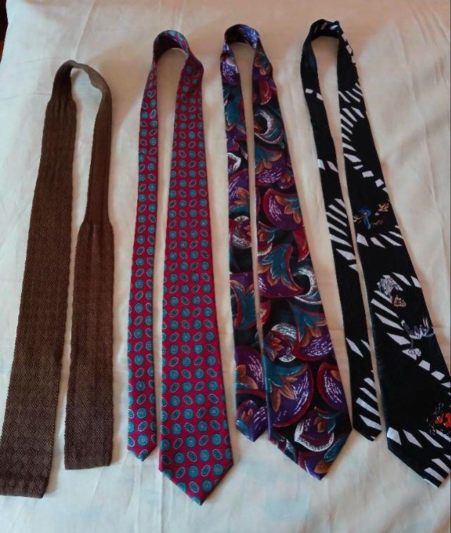 Vintage Assorted ties (Category: Ties) located in Manila. Submitted by declutter4el (Listing ID 1342764229, Image 1). Description: 200 each tie Bought in USA .