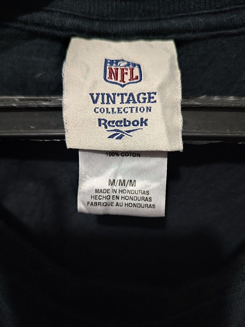 Vintage NFL x Reebok (Saints) (Category: Tshirts & Polo Shirts ) located in Quezon City. Submitted by zidthrifts (Listing ID 1342809332, Image 2). Description: Vintage NFL x Rebook Saints size M on Tag 24x31 dimes good fade no pinholes.