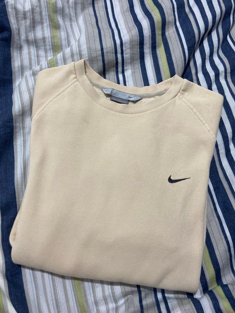 vintage nike cream sweatshirt