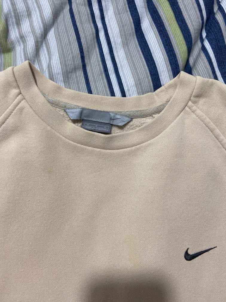 vintage nike cream sweatshirt