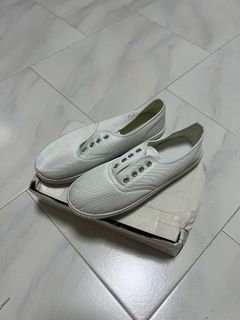 Reebok white school shoes singapore outlet