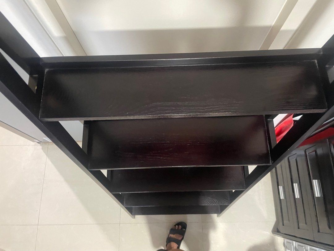 Wood ladder shelf (Category: Shelves, Cabinets & Racks) located in Pasay City. Submitted by tropak_mo (Listing ID 1342775100, Image 3). Description: Minimalistic frame with five open shelves for optimum storage The width of each shelf increases as it gets closer to the floor for a graduated effect Five shelves offer plenty of storage and display space.