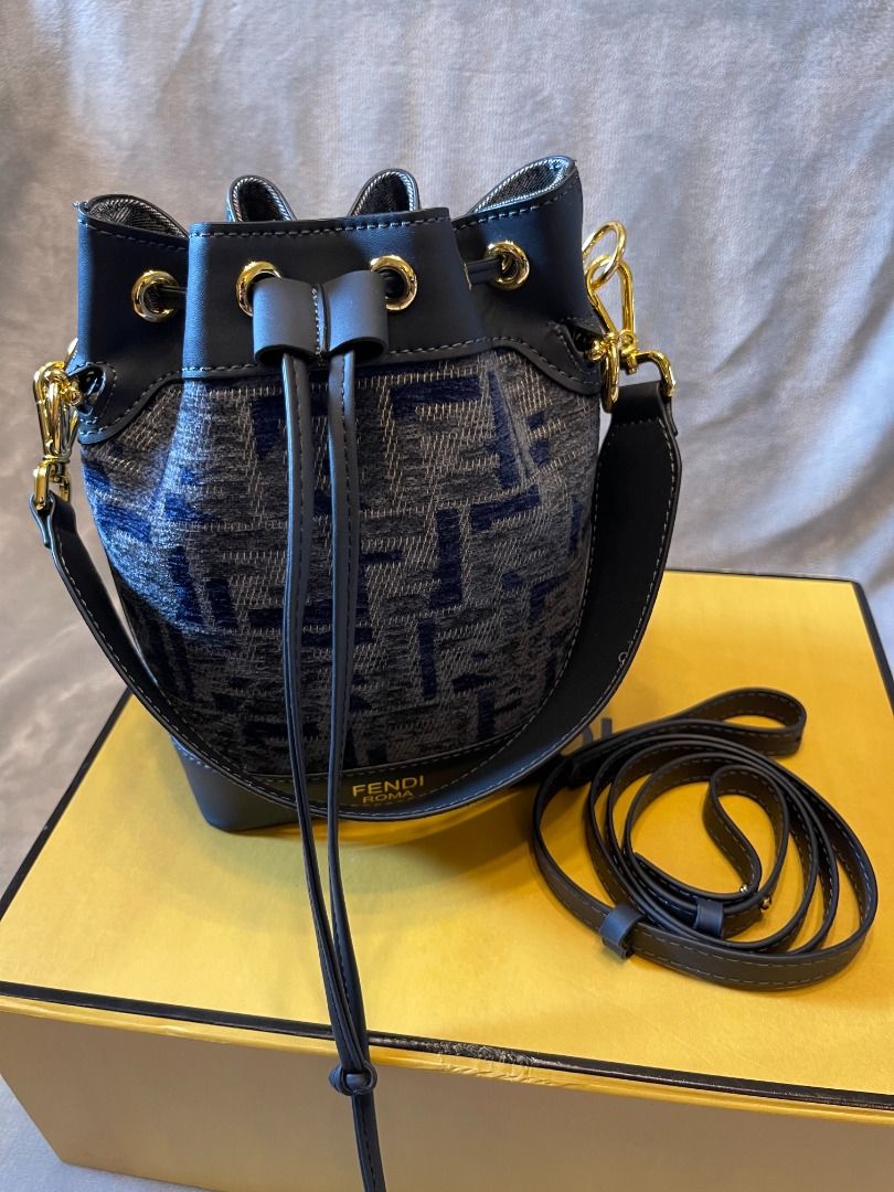 FENDI Mon Tresor Busket Bag Dark blue Mini bag Carousell
