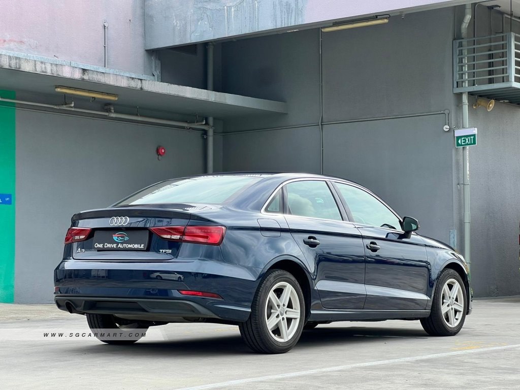 Audi A3 Sedan 1.4 TFSI S tronic (A)62872683090945111