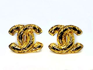 (Category: ) located in . Submitted by designercollectibles.com.au (Listing ID 1342897726, Image 1). Description: .