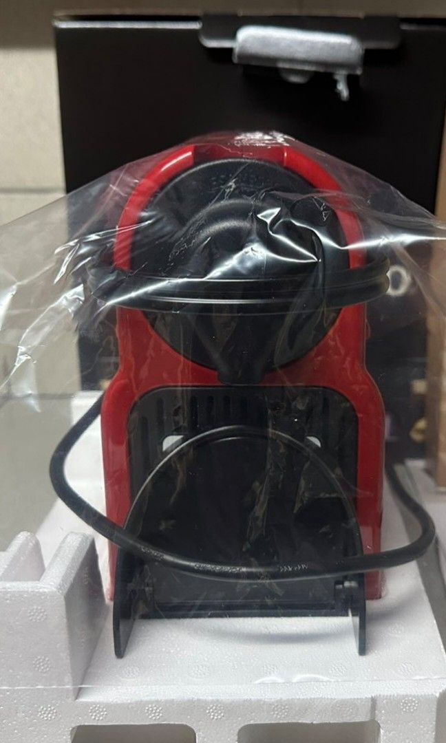 Coffee Maker Inissia Nespresso (Category: Coffee Machines & Makers) located in Quezon City. Submitted by roger.roger1 (Listing ID 1342960131, Image 3). Description: Brand New Recd this as gift Negotiable just msg here Online Shop of Nespresso is higher Will add 2 sleeves of coffee.