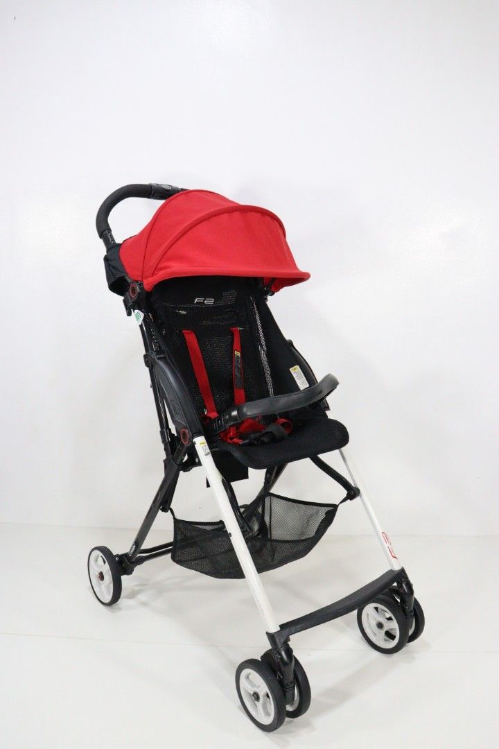 Combi F2 Lightweight Stroller (Category: Strollers) located in Valenzuela. Submitted by jmalano (Listing ID 1342964907, Image 2). Description: Combi F2 Lightweight Stroller -semi recline -lightweight at 3.9kg -for 6 months to 15kgs max capacity -easy one-hand fold -5 point safety harness Flaws/Issues: Scratches, mininal dent on chassis Location: Valenzuela City.