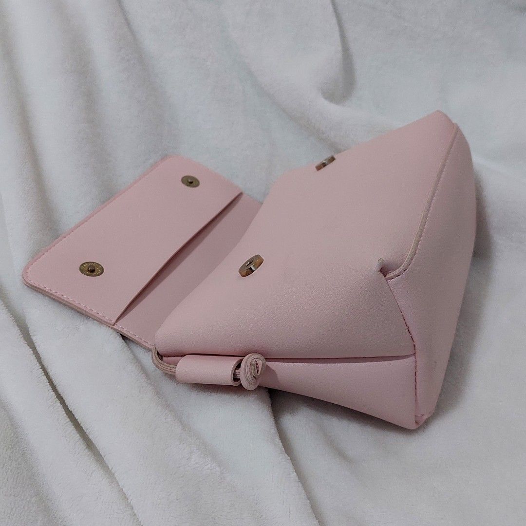 Coquette Pink Bunny Shoulder Bag (Category: Cross-body Bags) located in Bacoor. Submitted by cherryradio (Listing ID 1342249411, Image 2). Description: •P250 + shipping fee • has minor stains (can be removed) • payment first mop: gcash/maya (no cod) loc: bacoor, cavite.