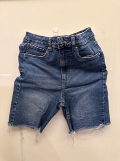 （分類：）位於 。 由 chellybee15 提交（商品編號 1343010115，圖片 1）。簡介： 。