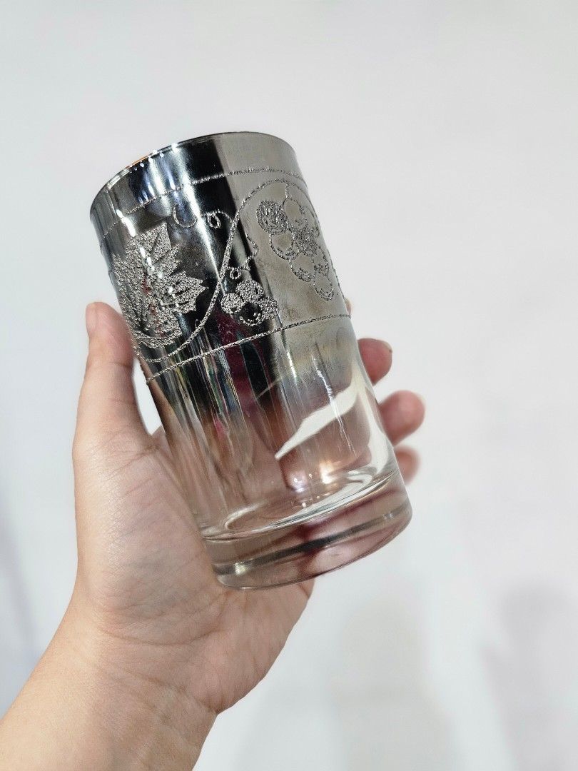 Doroty Thorpe Vintage Duo (Category: Other Kitchenware & Tableware) located in Las Pinas. Submitted by mfs02015 (Listing ID 1342939222, Image 2). Description: Collector's item Buyer pays for shipping cost Pick up or meet up near Robinson's Galleria.