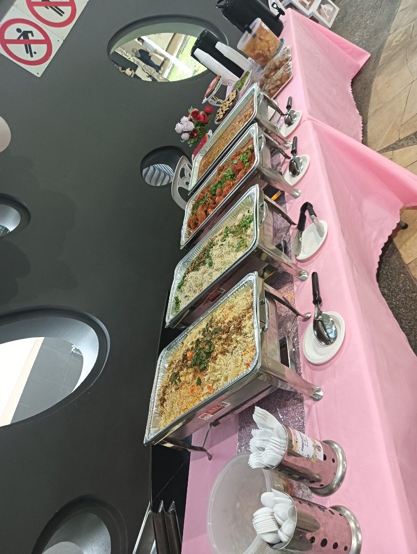 Halal buffet (Category: Local Eats) located in Singapore. Submitted by Fida2689 (Listing ID 1342903041, Image 1). Description: Affordable halal buffet.