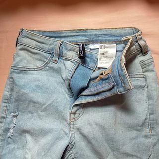 (Kategori: ) berada di . Dikirim oleh ciessyy (ID iklan 1342915179, Gambar 1). Deskripsi: .