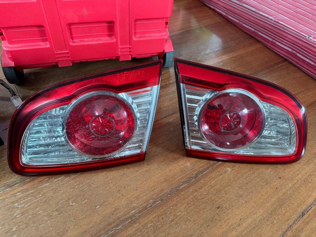 Hyundai Santa Fe inner Tail Lights 2010-2012 (Category: Lightings, Horns, and other Electrical Parts and Accessories) located in Quezon City. Submitted by meistervelli (Listing ID 1342891766, Image 1). Description: Inner tail light both pair ( 2999) Qc area lalamove or meetup Project 4 , cubao , libis.