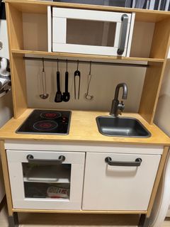 (Category: ) located in . Submitted by kylablooms (Listing ID 1342929459, Image 1). Description: .