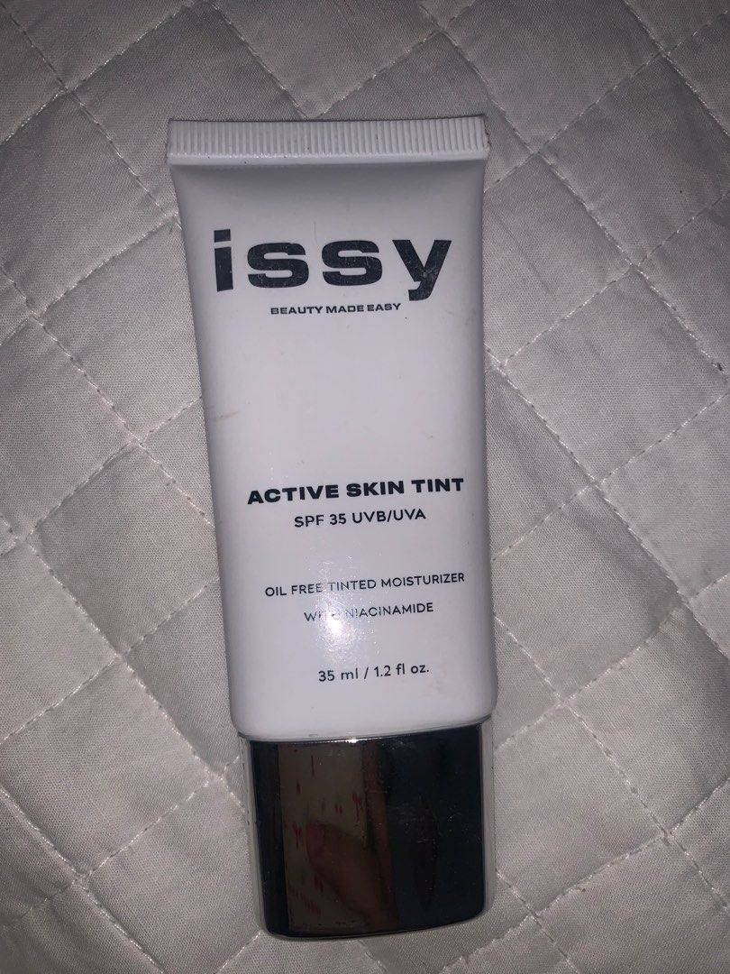 Issy Active Skin Tint SPF 35 (Category: Makeup) located in Manila. Submitted by srzhj (Listing ID 1342974610, Image 1). Description: - used this a few times already just to try if it’s my shade but sadly no - Shade: Bisque - RFS: not my shade - MOP: GCASH only.