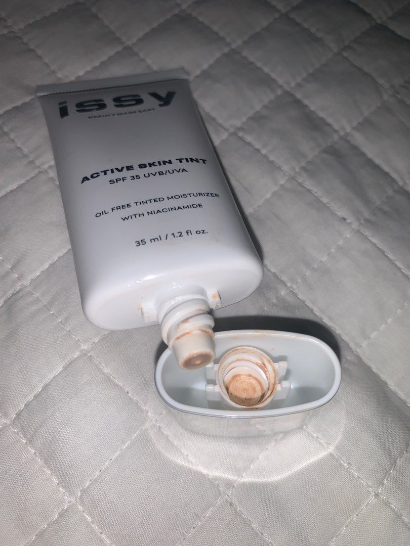 Issy Active Skin Tint SPF 35 (Category: Makeup) located in Manila. Submitted by srzhj (Listing ID 1342974610, Image 3). Description: - used this a few times already just to try if it’s my shade but sadly no - Shade: Bisque - RFS: not my shade - MOP: GCASH only.