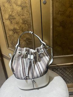 (Kategori: ) berada di . Dikirim oleh curatedbypriere (ID iklan 1343017197, Gambar 1). Deskripsi: .