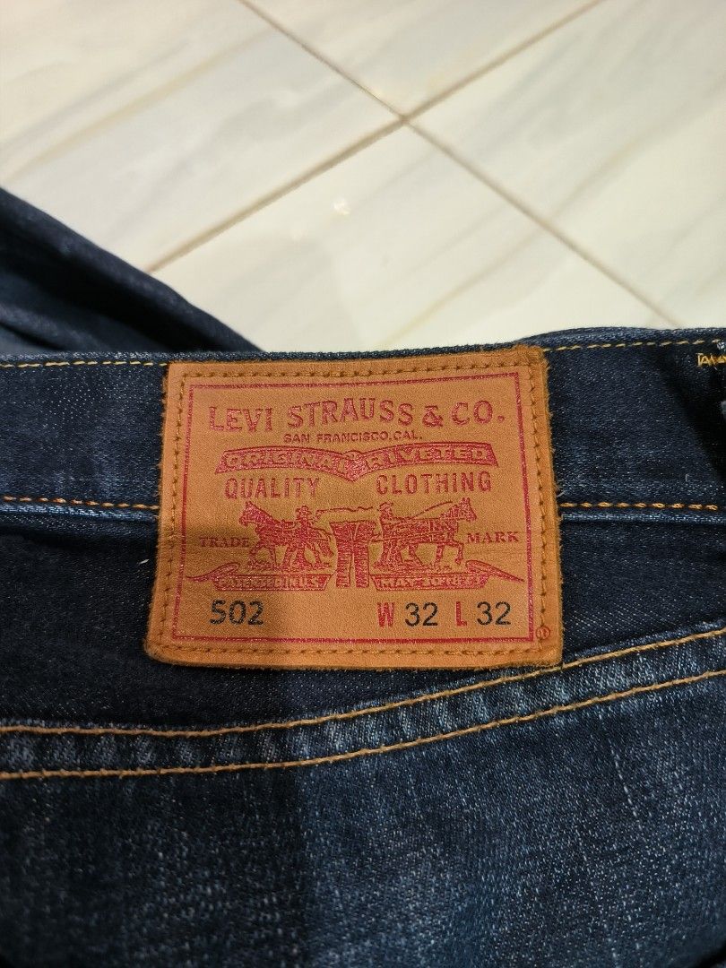 Levis 502 size 33-34 (Category: Jeans) located in Surigao. Submitted by brexus (Listing ID 1342912730, Image 1). Description: levis 502 waist-34 crouch -11 inseam-31 outseam- 41 hem-8.