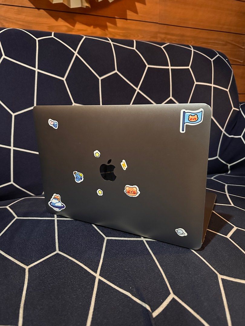 MacBook Pro 2017 13” Non touch bar Space Gray (Category: Laptops & Notebooks) located in Dasmarinas. Submitted by smsebtian (Listing ID 1342991011, Image 3). Description: MacBook Pro 2017 Non-touchbar Space gray for P17,000 Details 8Gb ram/256 Gb 13 inch Intel core i5 1200 cycle count No issues, only a few signs of usage (minor dents to corners) Open for swap to iPad or iPhone Inclusions Unit Original 87 watts charger Laptop pouch rfs: upgrade.